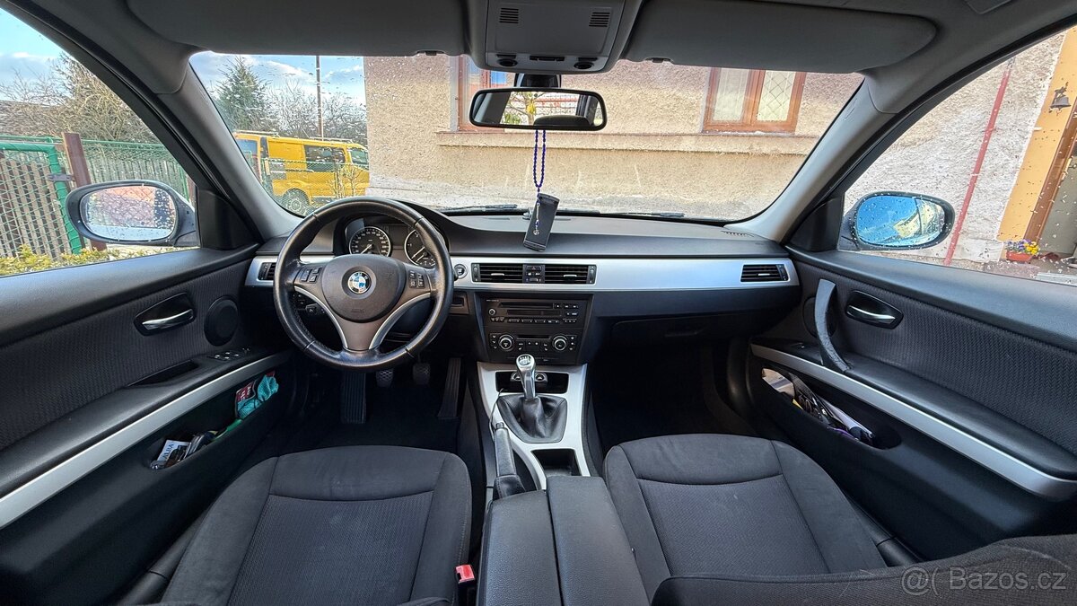 Bmw e91 318D LCI touring - 13