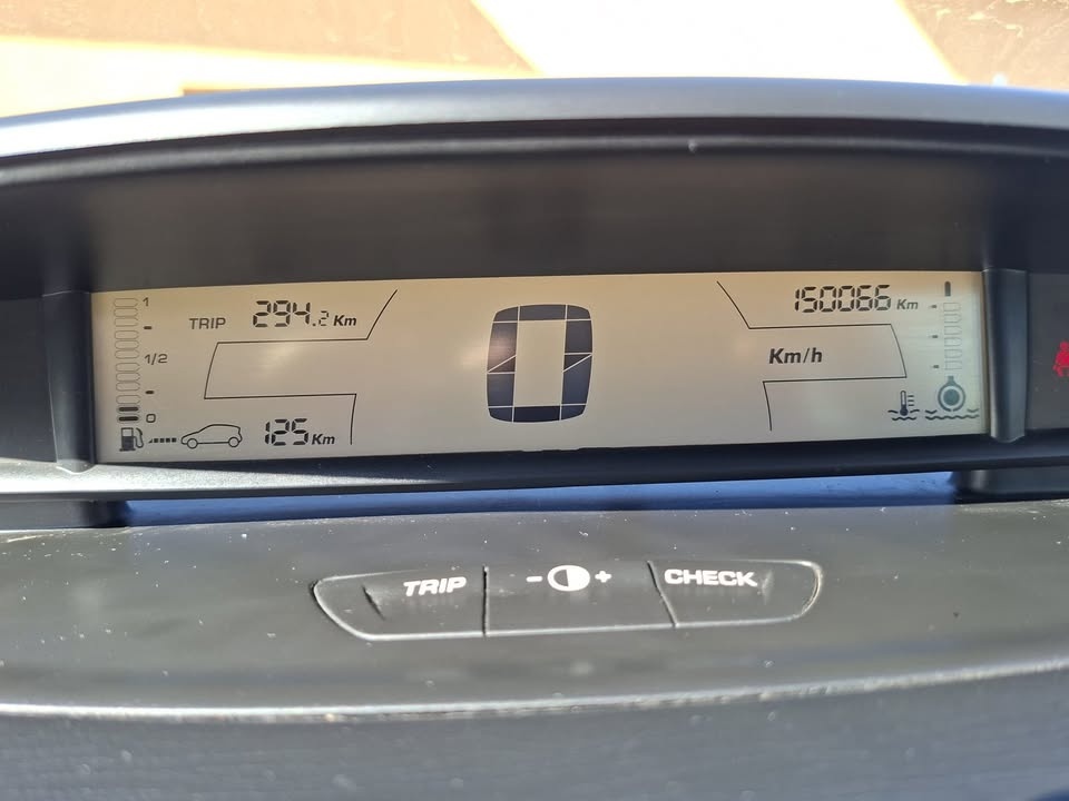 Prodám Citroen C4 1.4 65kw STK DO 7.1.2028 - 13