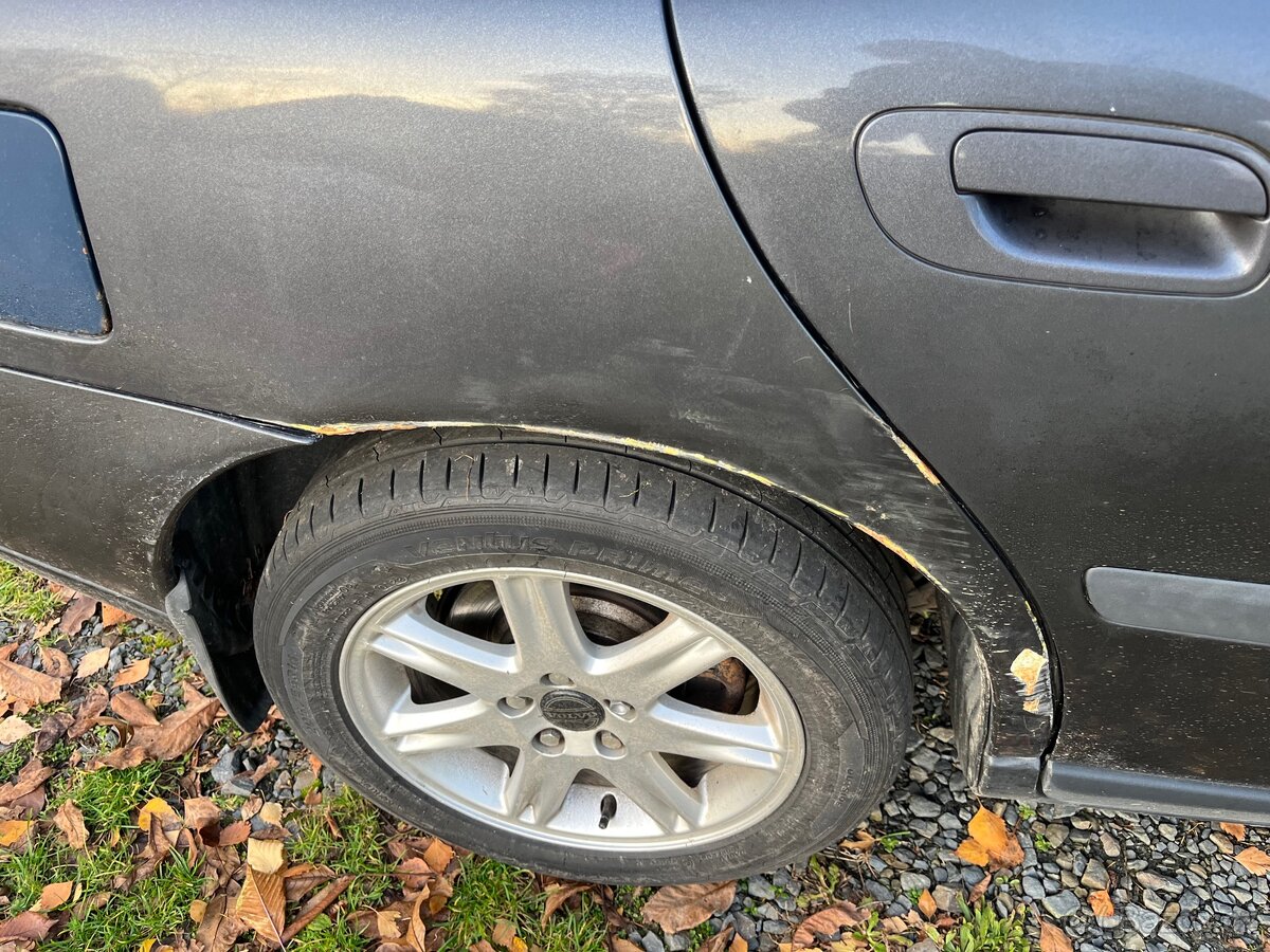 Volvo S60 2.4t - 13
