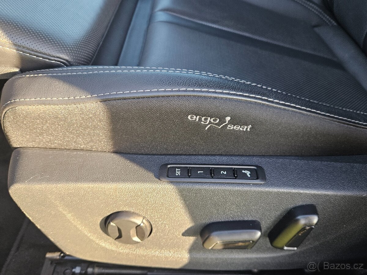 Škoda Octavia IV 4x4 2.0 TDI DSG Tazne - 13