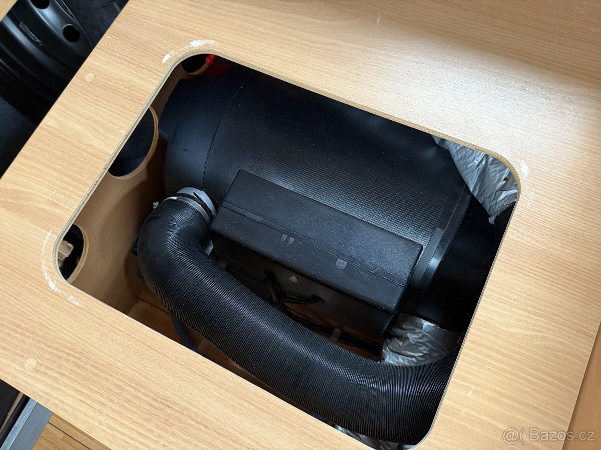 Obytná auta - Dethleffs Trend, královská postel, markýza - 13