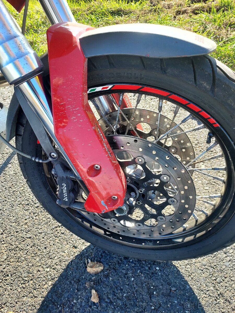 Moto Guzzi Stelvio 1200 - 13