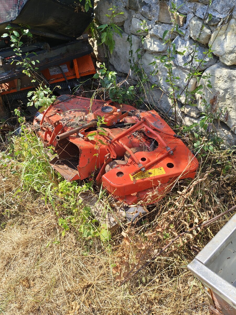 Kubota GR 2100-II - 13