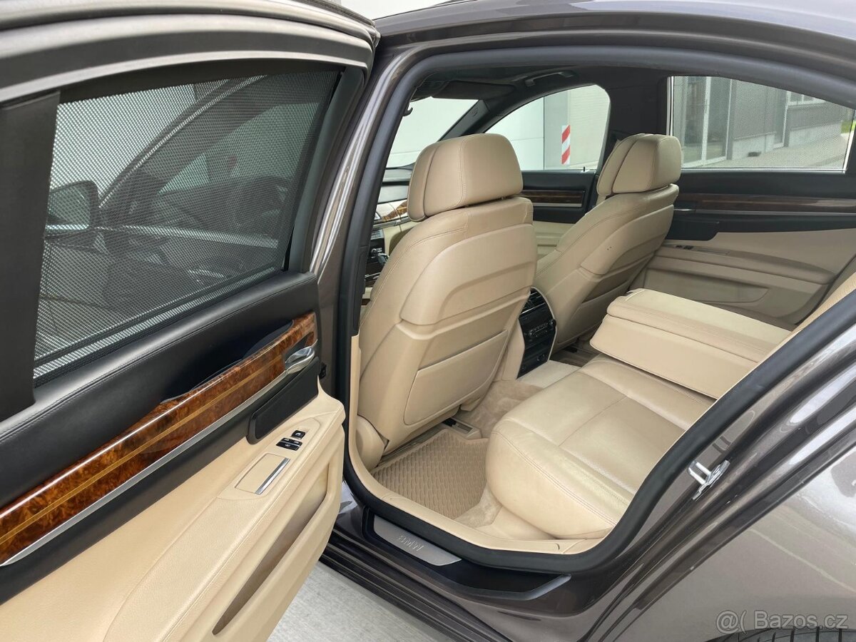 BMW Rad 7 740Xd F01 X-drive Facelift - 13