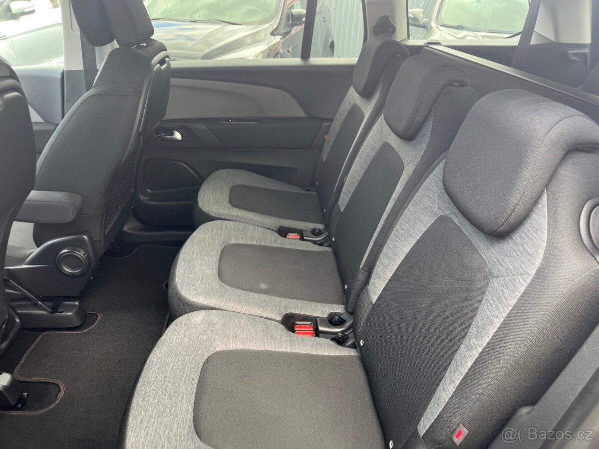 CITROEN C4 1,6 HDi Space Tourer 7.MÍST - 13
