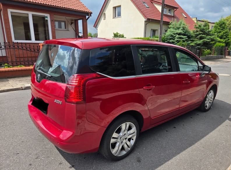 Peugeot 5008 - 13