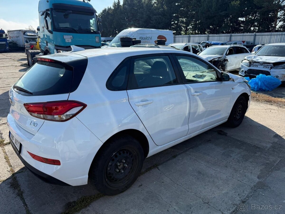 Hyundai I30 1.5i 2023. 43TKM Ceske doklady rv 6/2023 1.5i 80 - 13