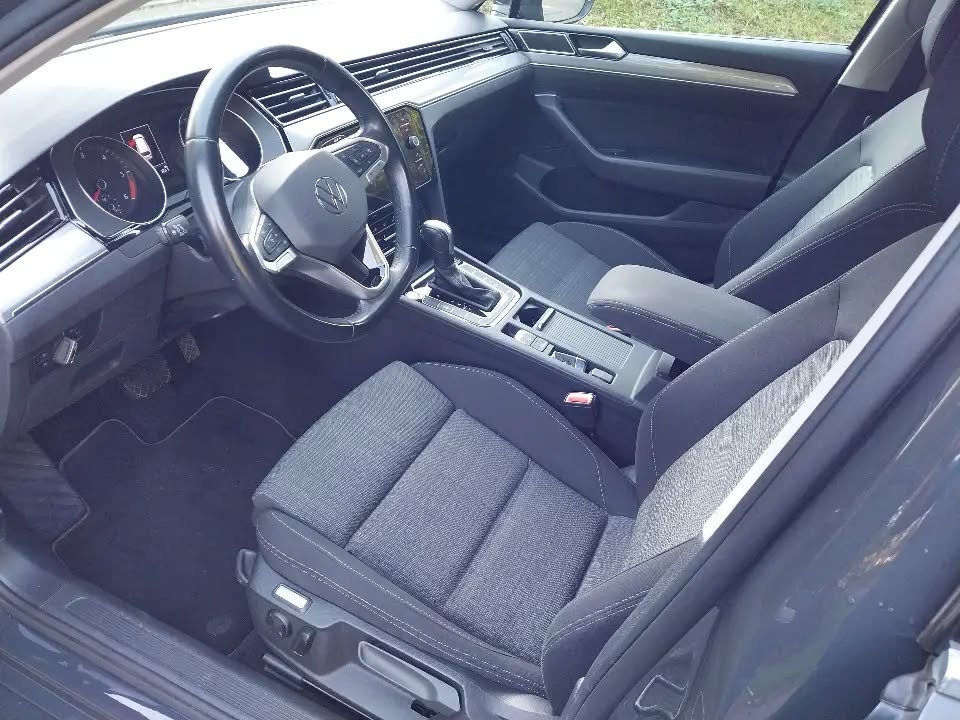 VW Passat 2.0 Tdi. 2021, pouze 136000 KM - 13