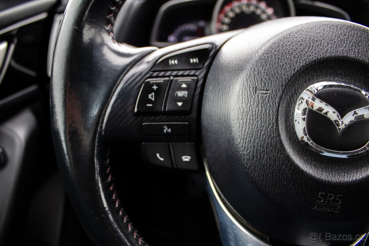 Prodám ojeté osobní auto Mazda 3 Hatchback 2015 - 13
