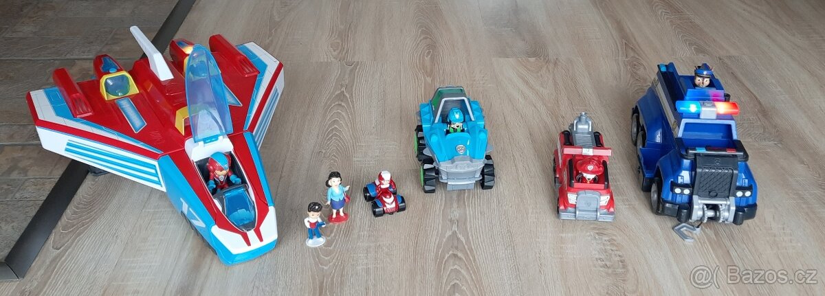 Tlapková patrola - letoun, auta, postavičky - 13