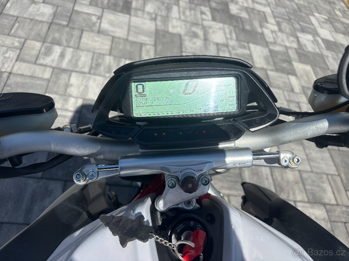 MV Agusta Brutale 800 - 13