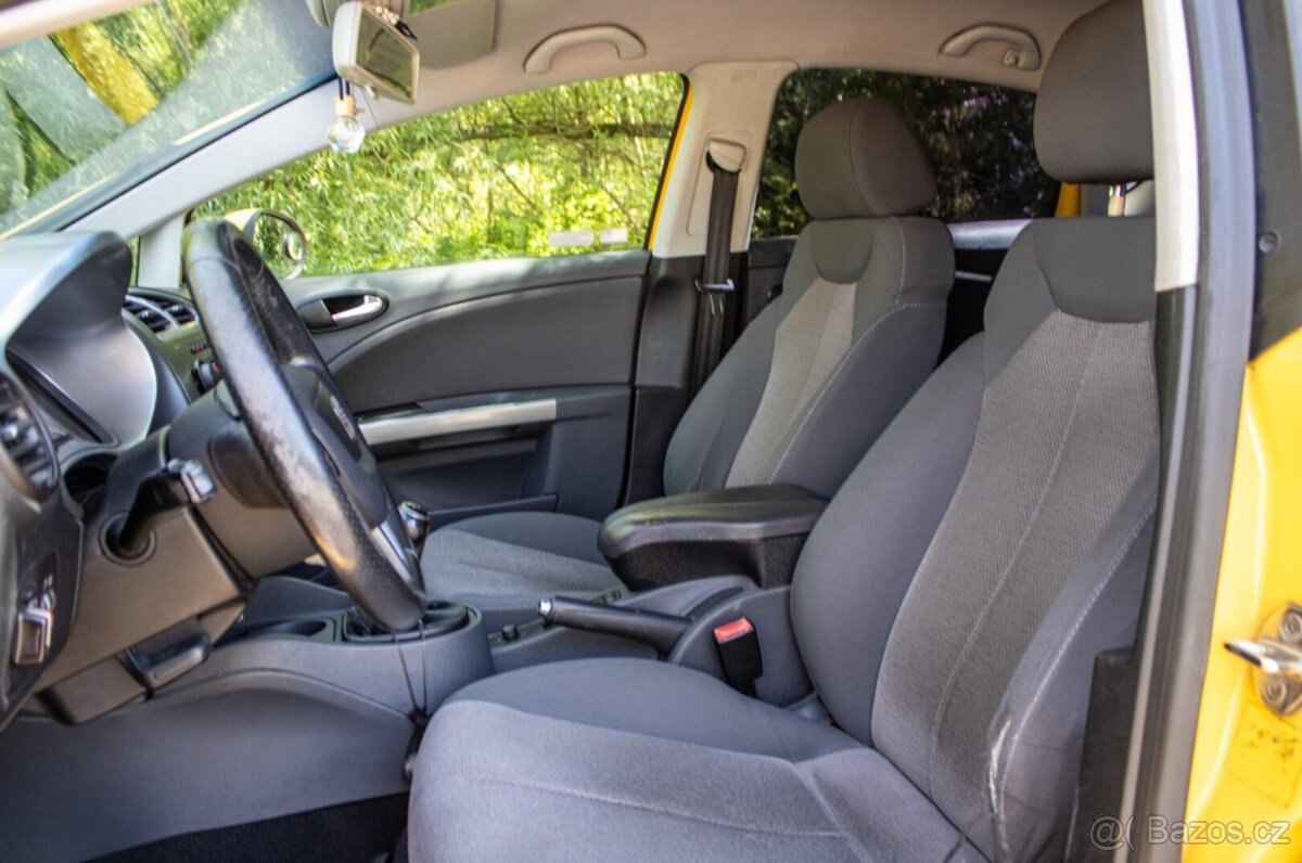 Seat Leon 1.6 Benzín 75kw 2010 - 13