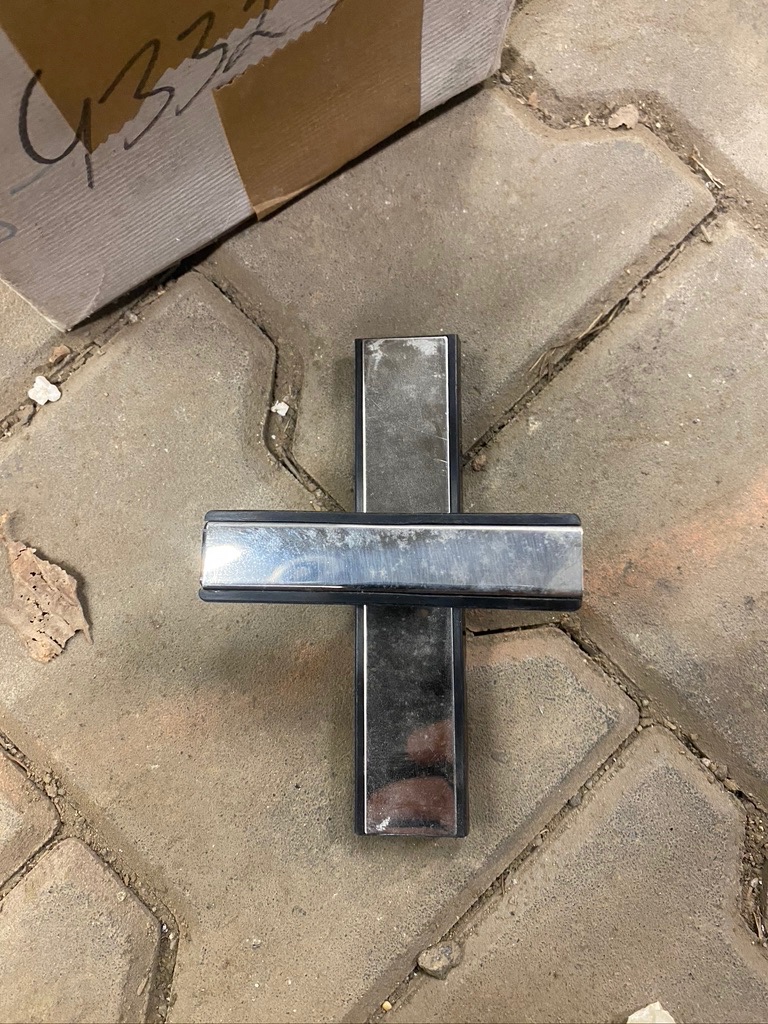 Nové kování, kliky, kukátka... - 13