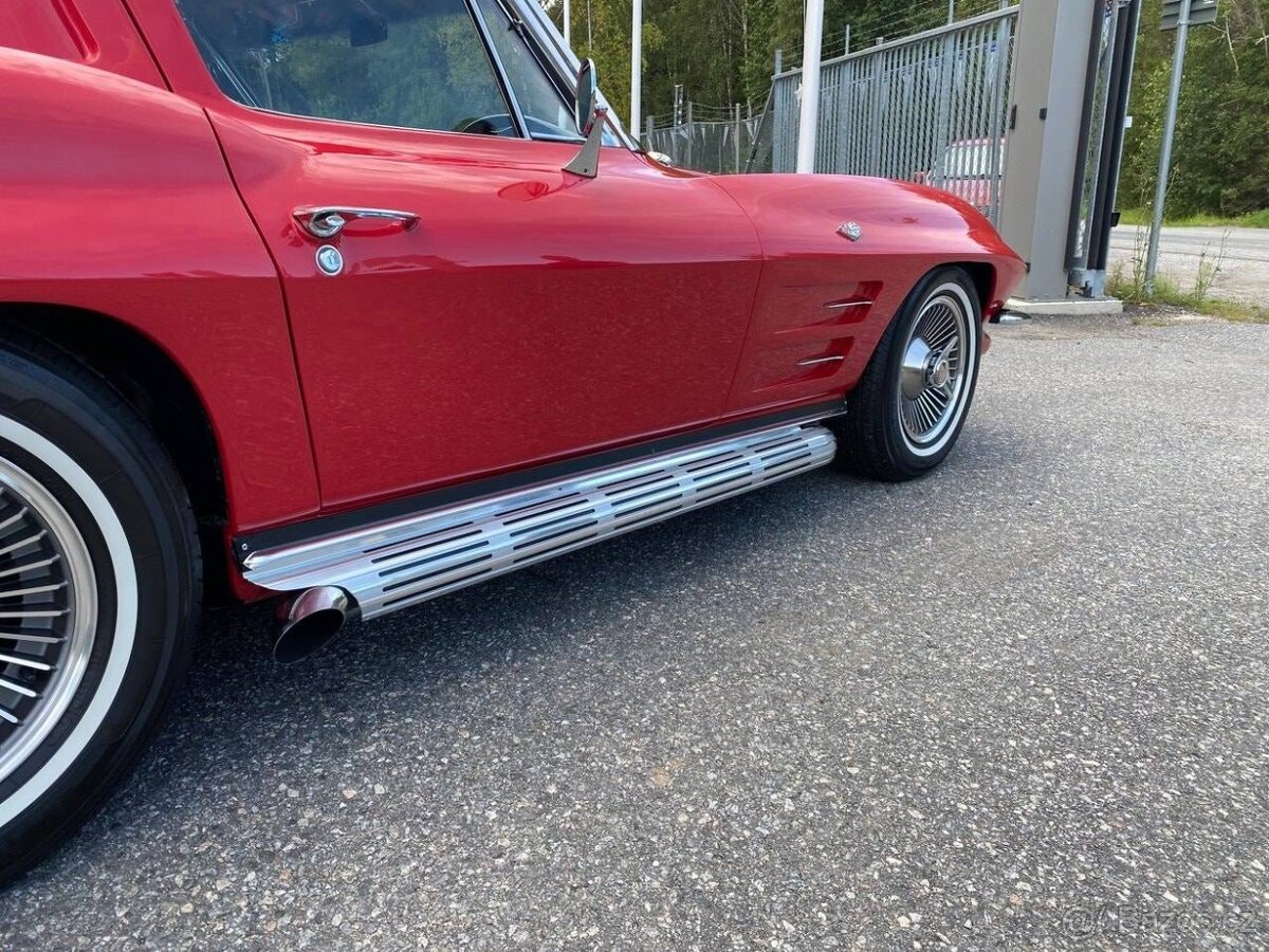 Chevrolet Corvette Sting Ray 1963 - 13
