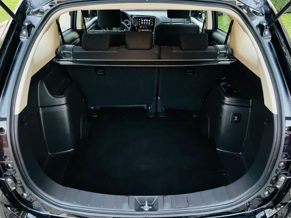 Mitsubishi Outlander 2.0i BENZÍN MANUÁL LED KAMERA 2WD 2017 - 13