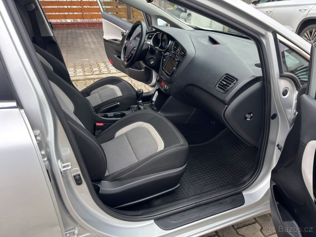 Kia Cee´d, 1.6l/99 kW, Tažné, Plná výbava - 13