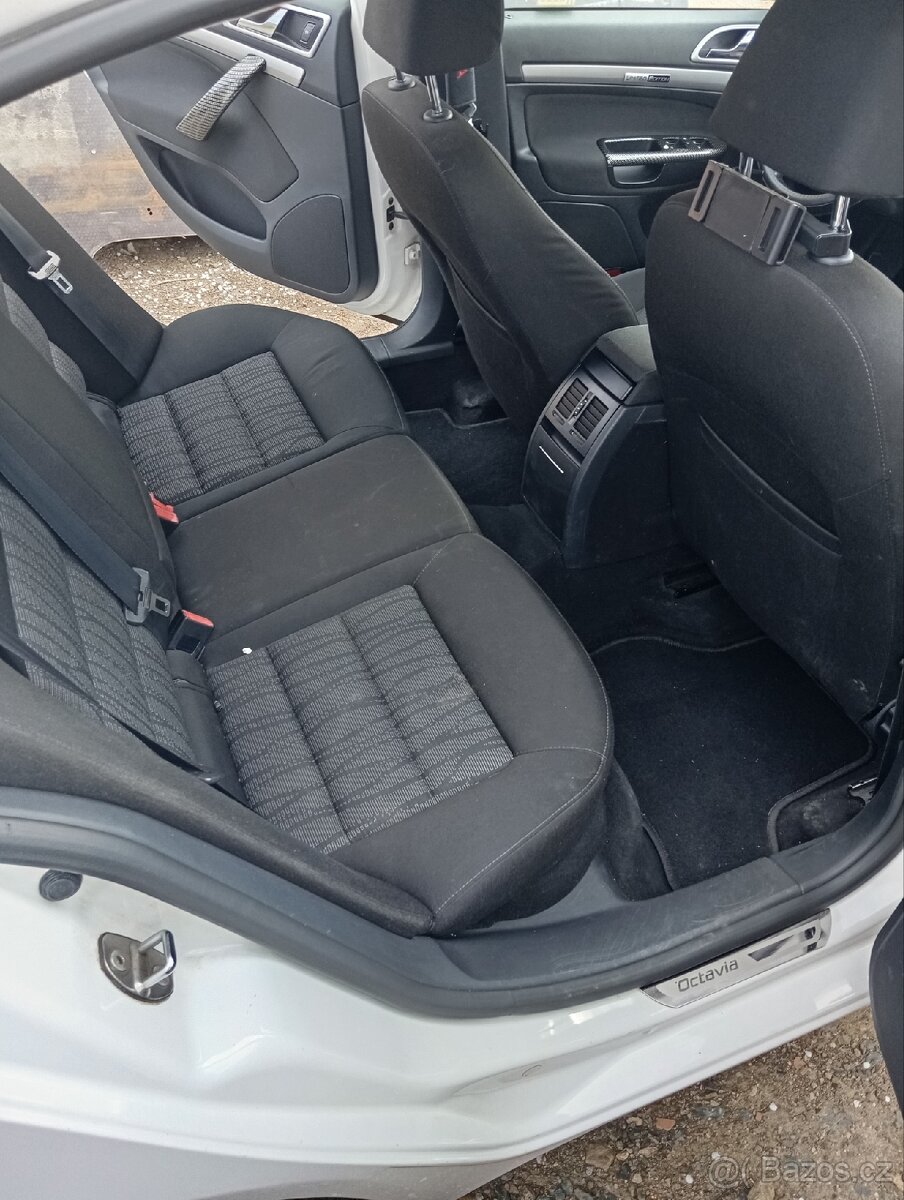 Škoda Octavia 1.6tdi 77kw - 13
