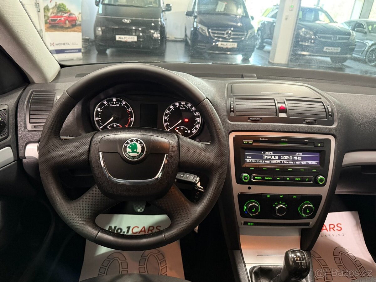 Škoda Octavia 2 FACELIFT 1,4 TSI VÝHŘEV TAŽNÉ ALU - 13