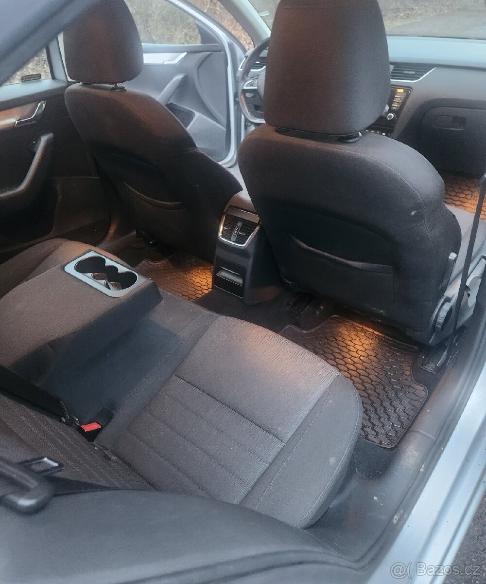 Škoda Octavia 3 1.6TDI Model 2015 - 13
