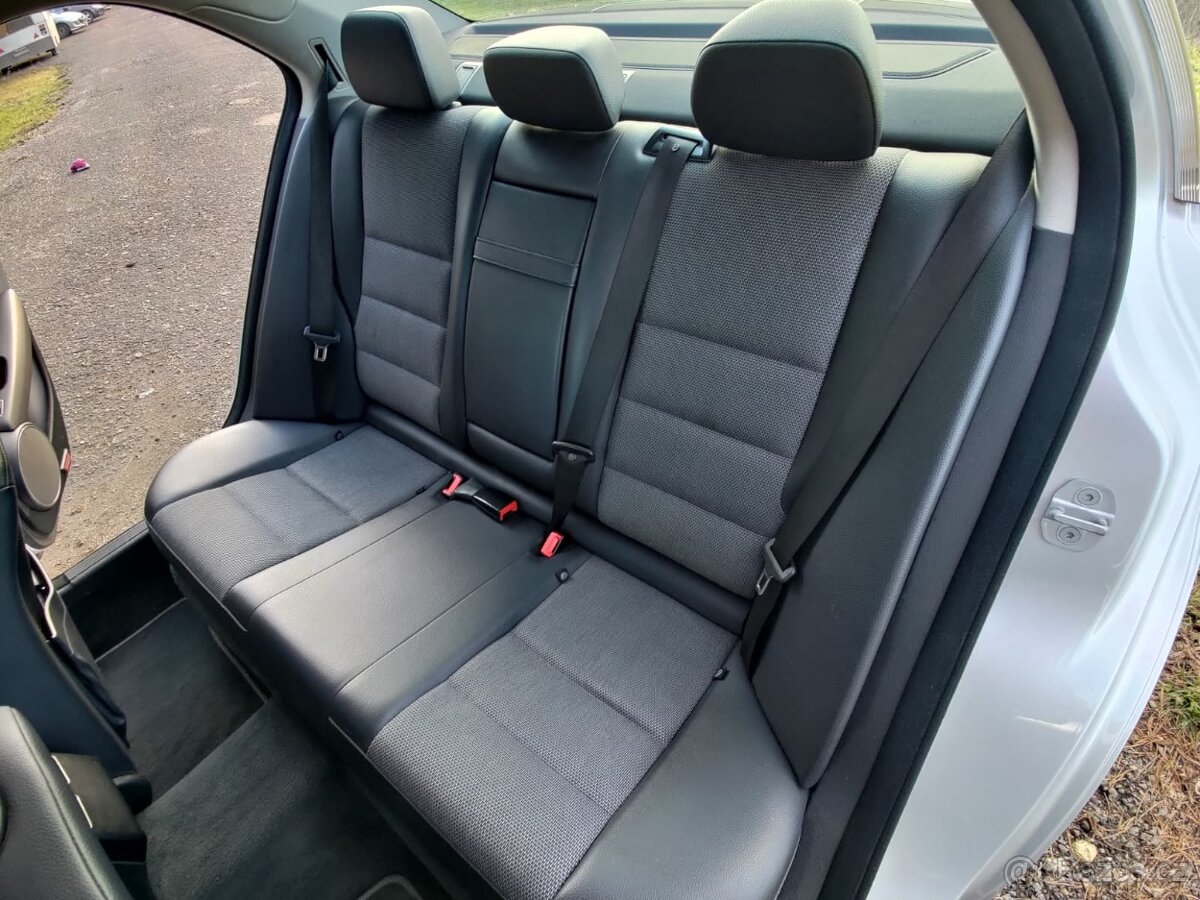 Mercedes Benz C 220 CDI - 13