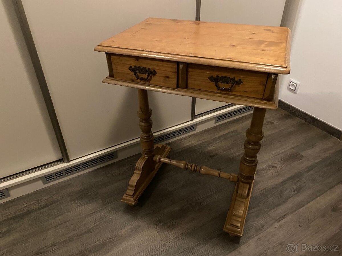 Starožitný stolek - 13