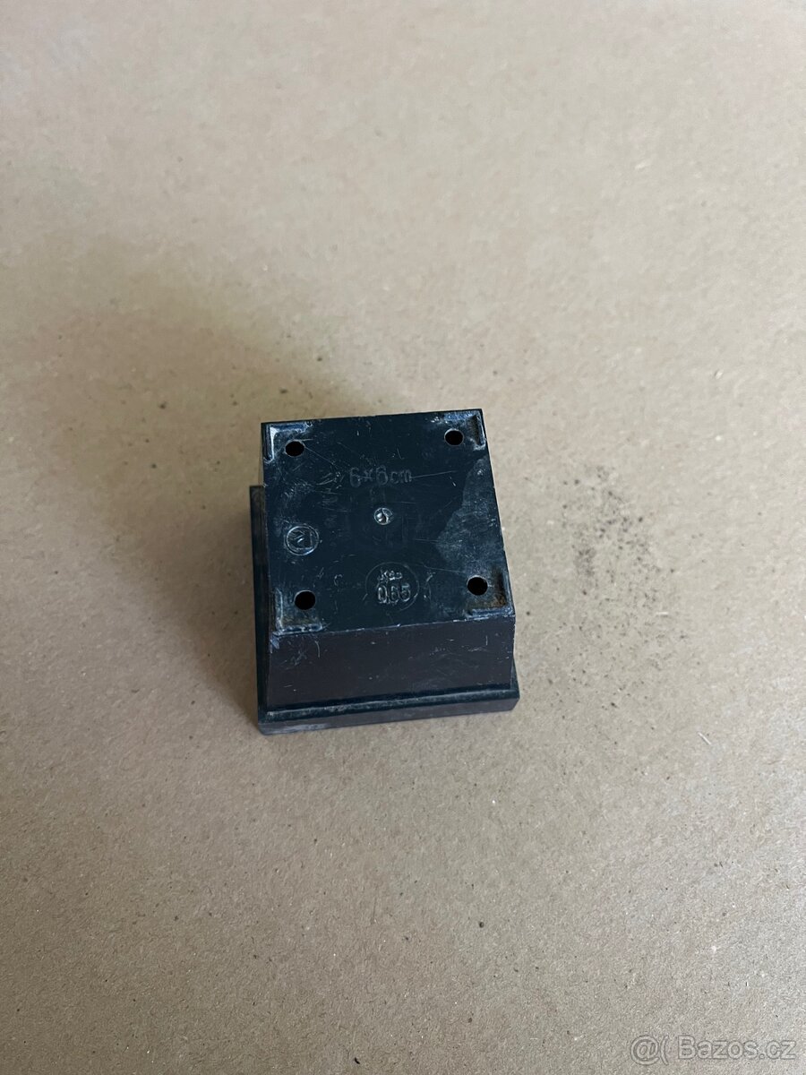 Prodám květináče - 13