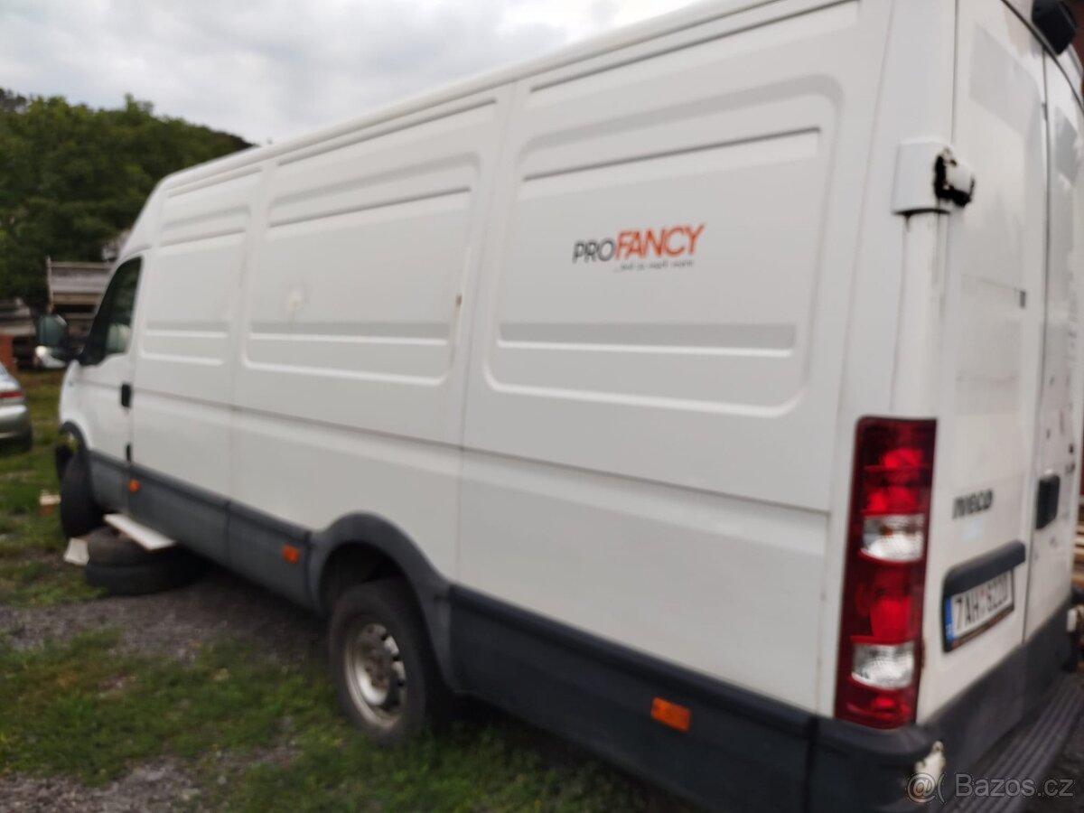 Prodám iveco daily 2012 2,3 93 kw a motor - 13