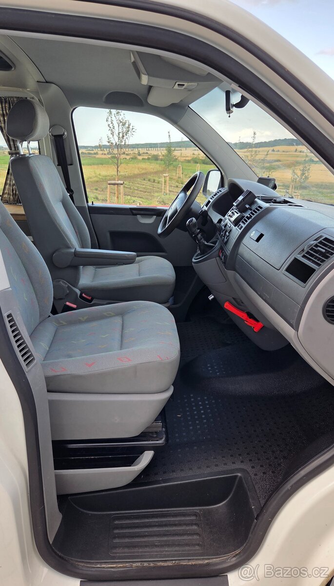 Obytný VW T5 Transporter 1.9tdi - 13