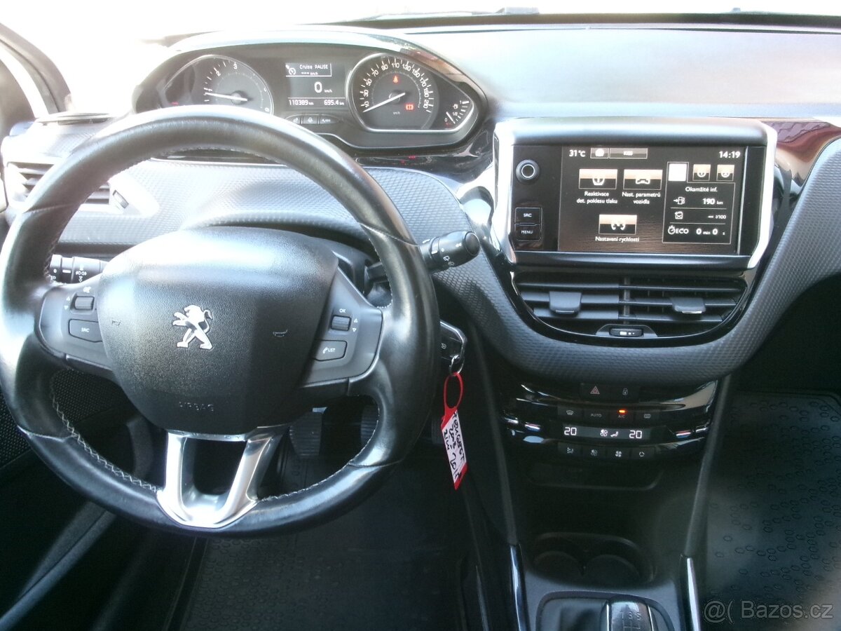 PRODÁM Peugeot 2008 1.6 BlueHDI AC TEMP USB - 13