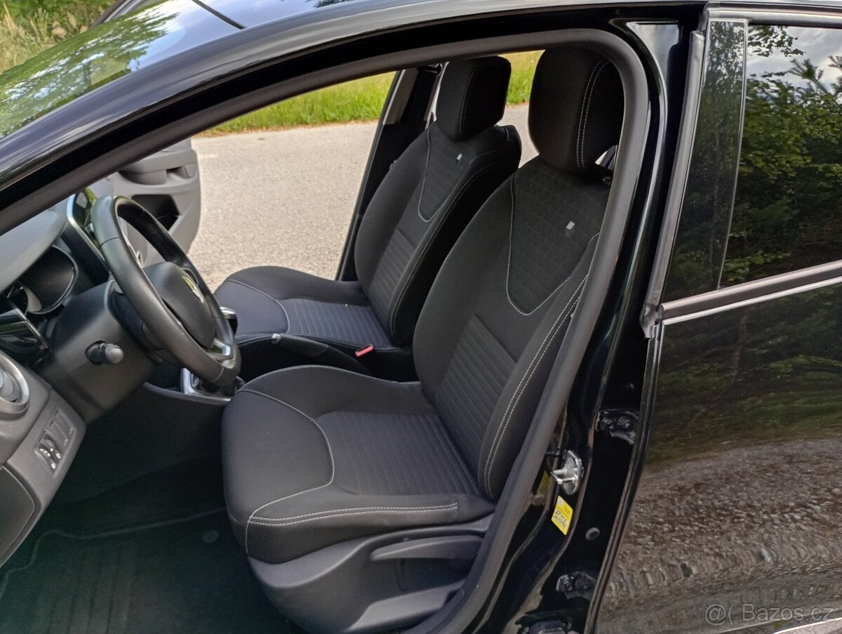 RENAULT CLIO 1.2i-16V LIMITED. - 13