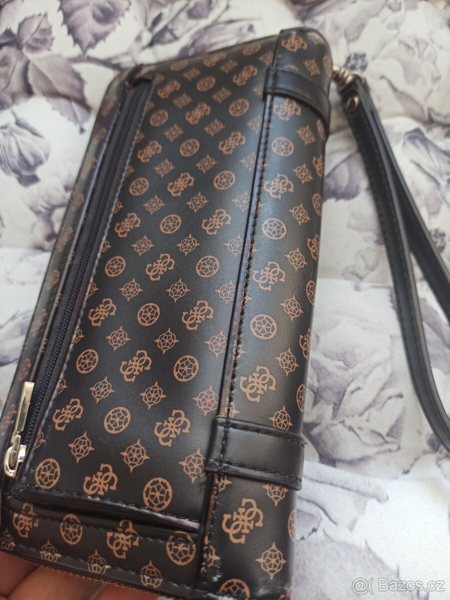 Peněženka Guess monogram - 13