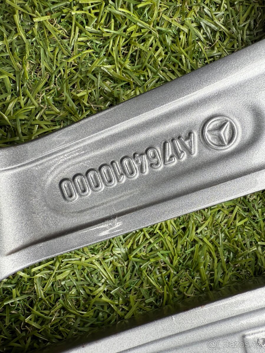 Originál Mercedes A45 CLA45 AMG W176 C11 - ZIMNÍ SADA - 13