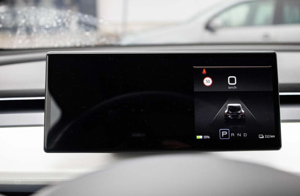 Tesla Model 3 Long Range AWD, 350kW (2019) - 13