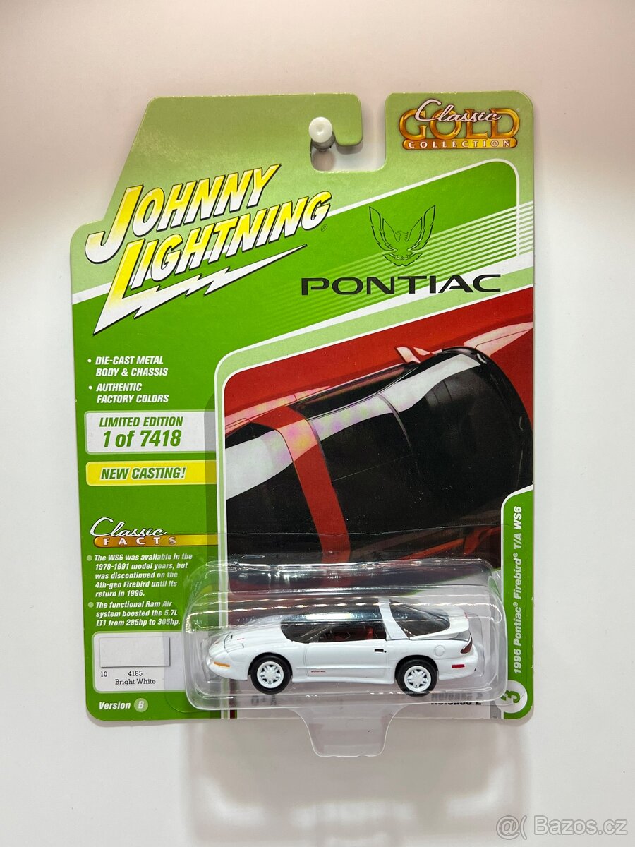 Modely 1:64 Johnny Lightning - 13