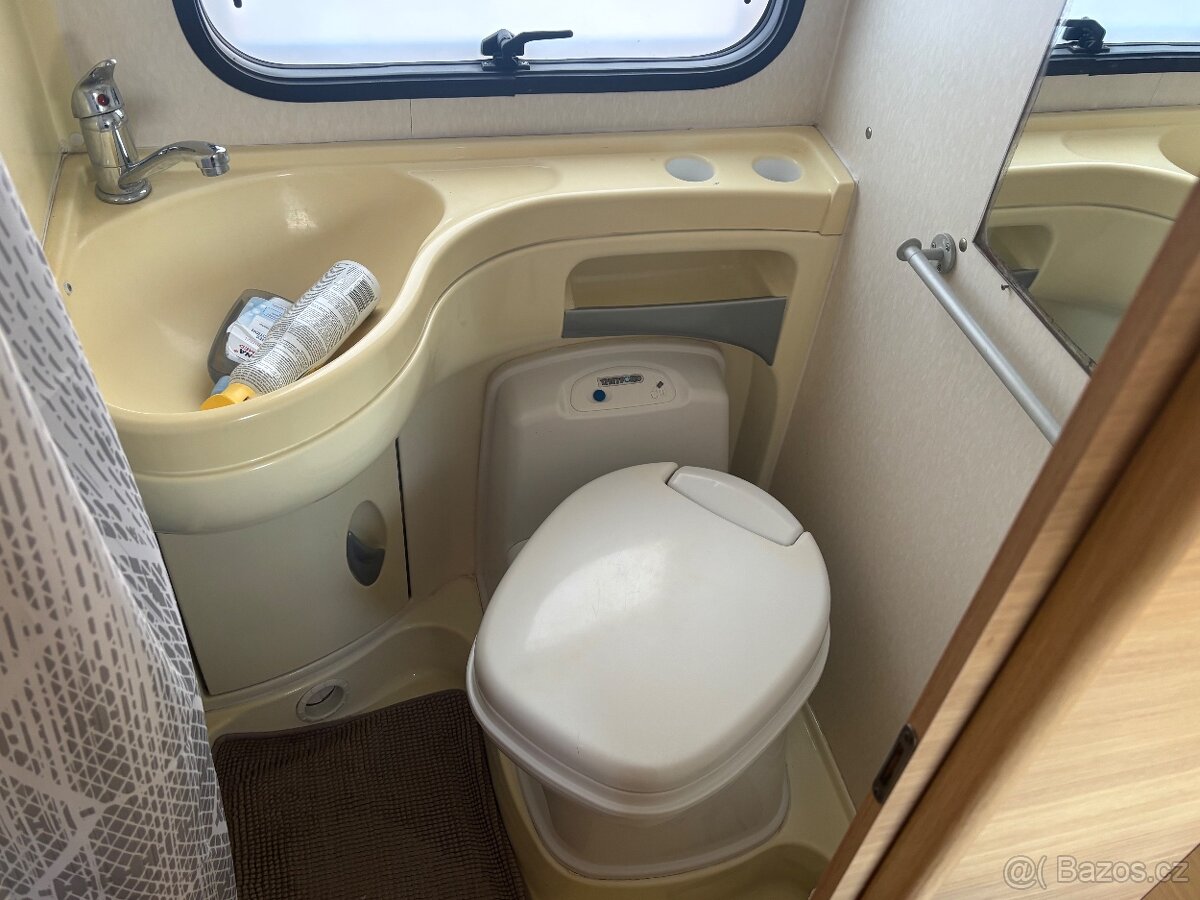 Obytné auto Roler Tesm - 13