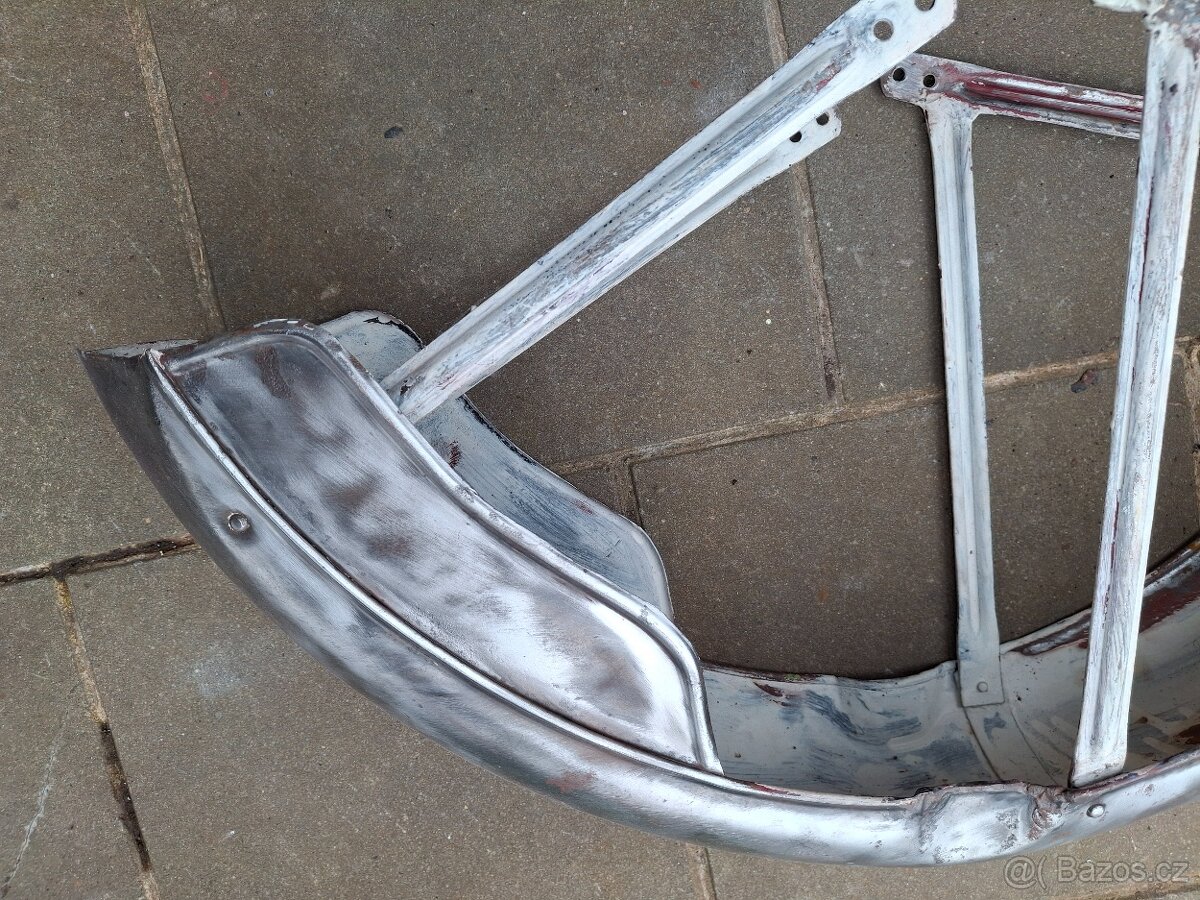 Jawa pérák přední blatník - 13