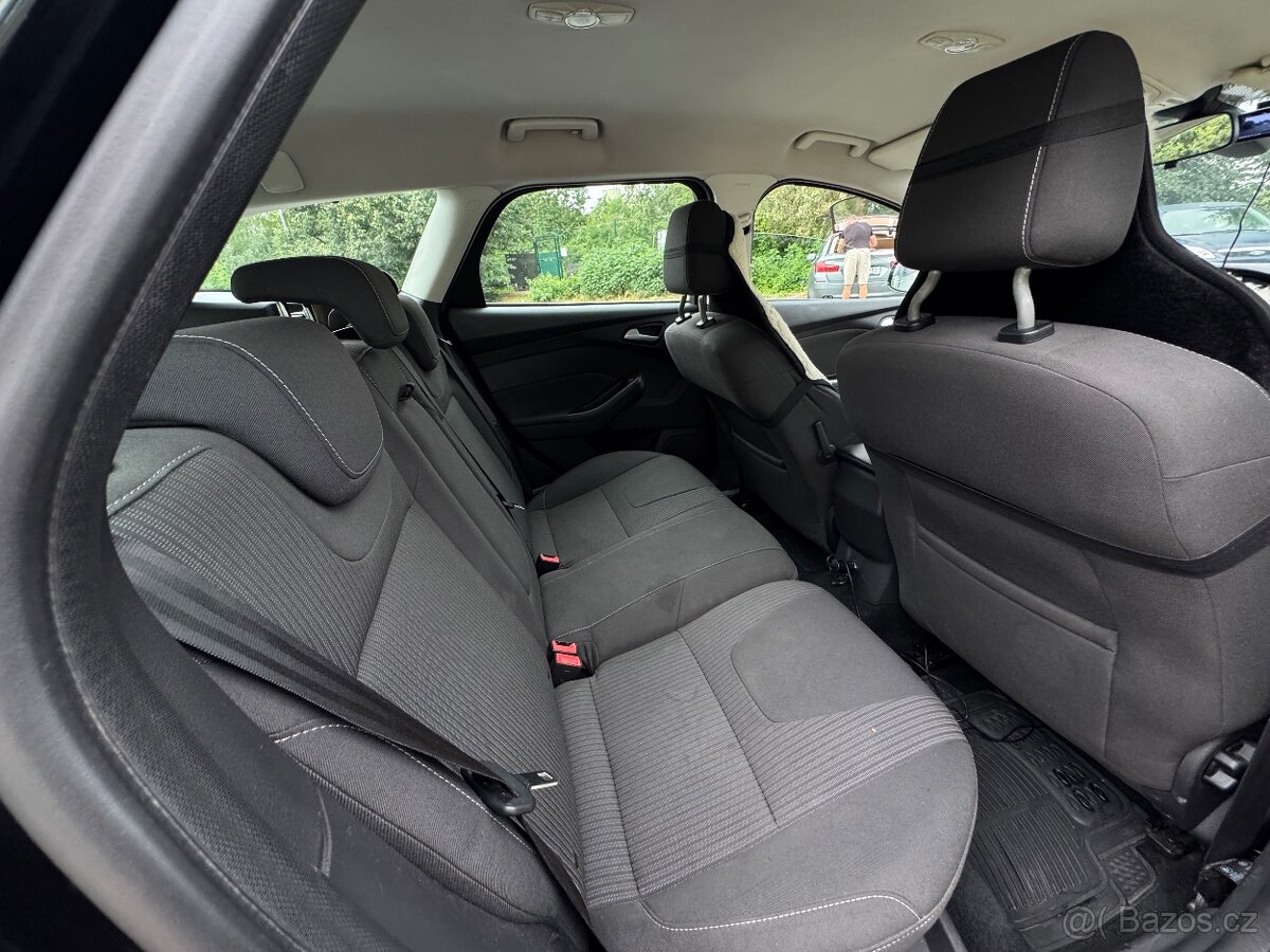 Ford Focus - 13