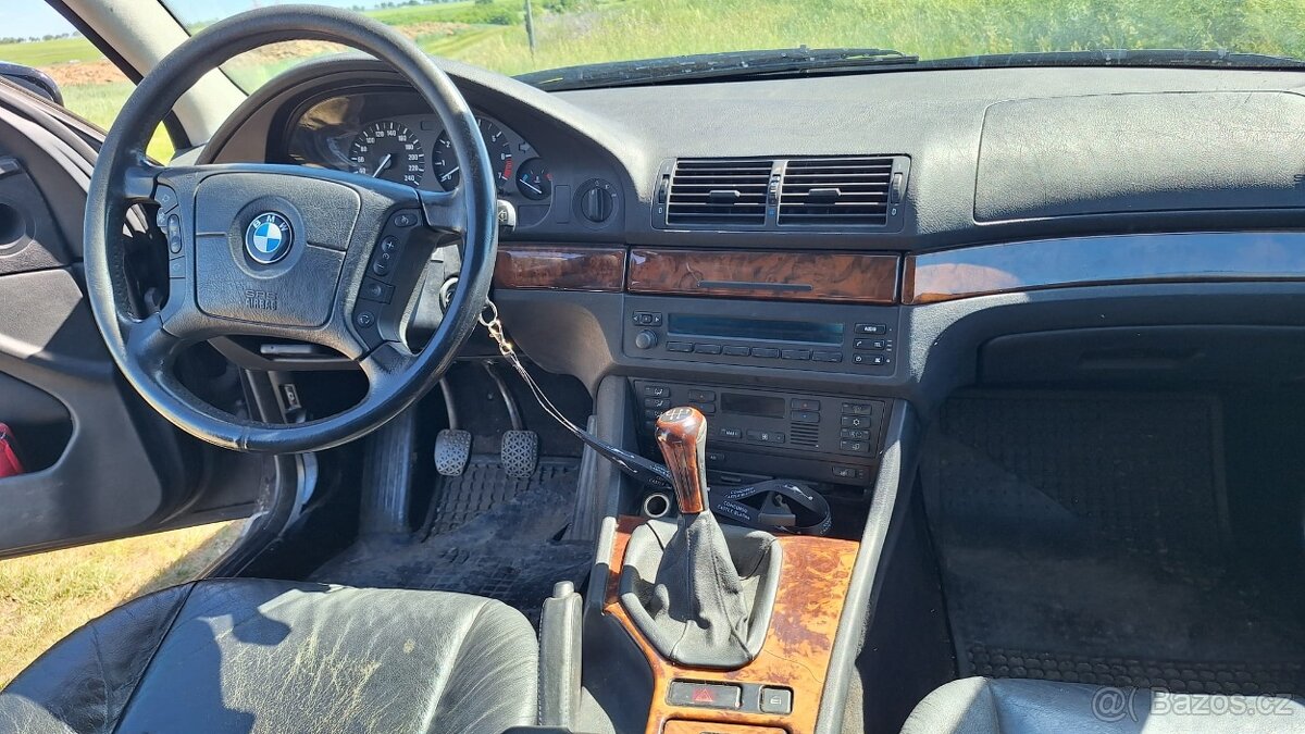 BMW E39 520i Touring manual - letni sleva - 13
