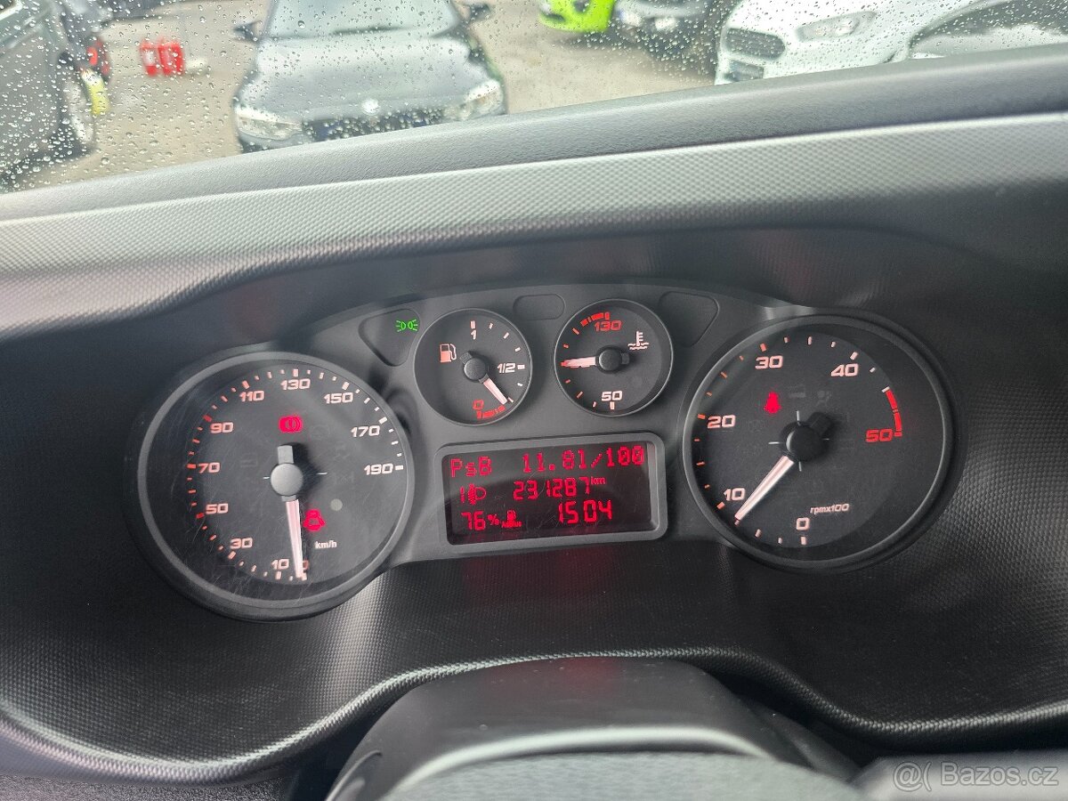 ⭐Iveco Daily 2.3 MJT/2020/10 PALET/ČR/2.MAJ/DPH/PLACHTA⭐ - 13