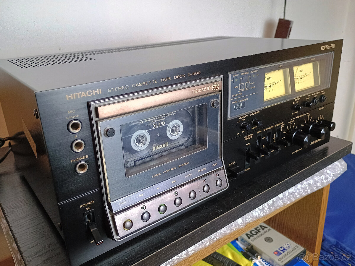 Hitachi D-900 - 13