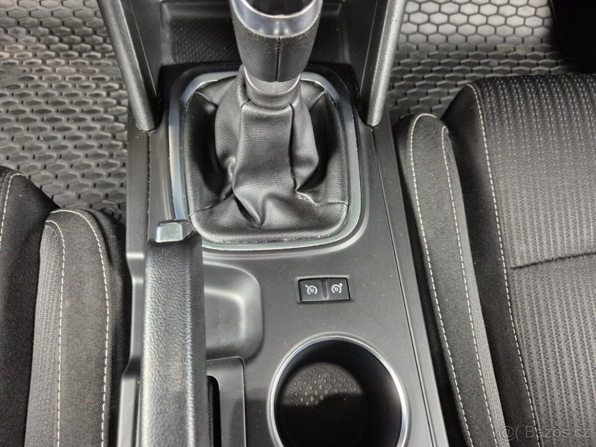 Renault Megane 1.5 DCI 81kw Manuál r.2017 - 13