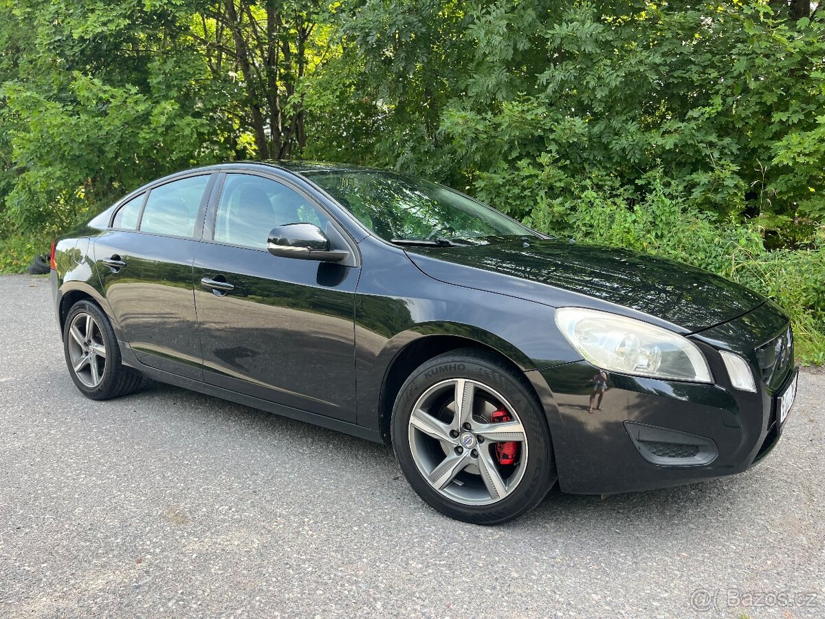 VOLVO S60 1.6d - 13