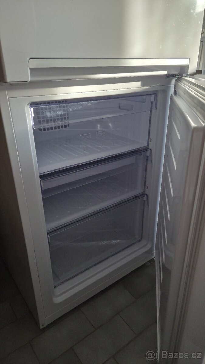 Lednice Beko s mrazákem - 13