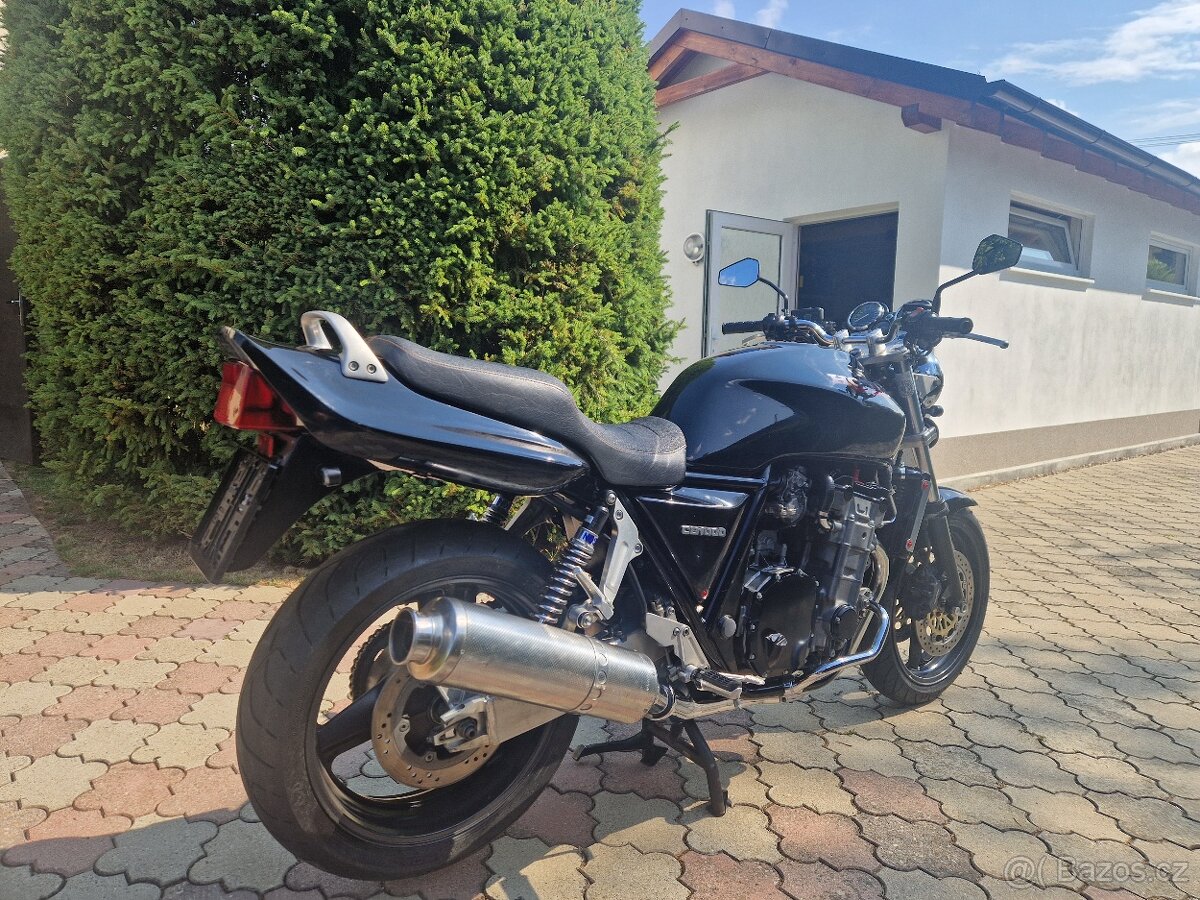 Honda CB 1000F - 13