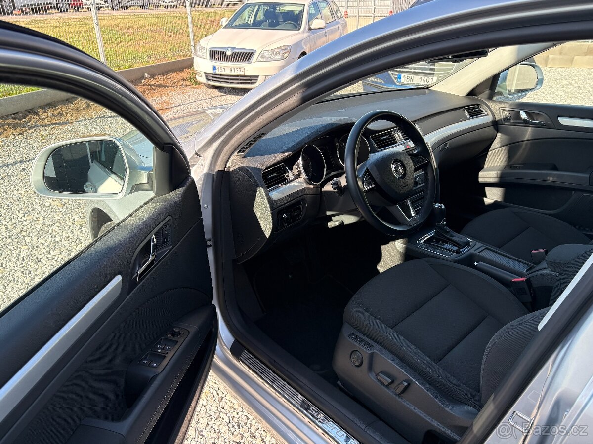 Škoda Superb Combi 2.0TDi DSG - 13