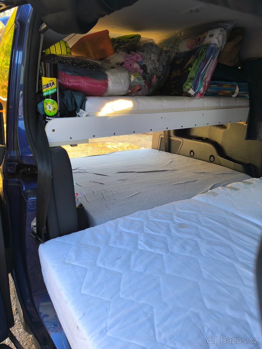 Ford tourneo connect 7 míst - 13