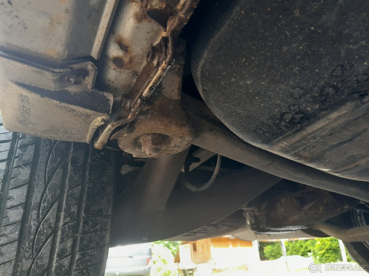 BMW 325ix kombi BMW E30 motor 6 válec pohon 4x4 - 13