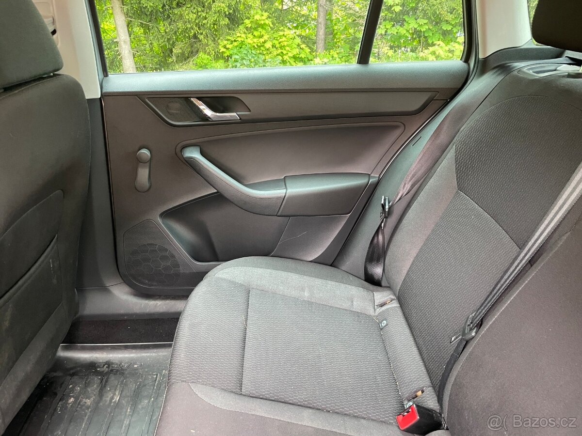 Škoda Rapid Spaceback 1.6TDI 66KW - 13
