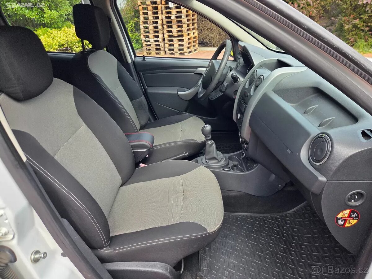 Duster 1.6i 4x4,LPG,119tis.km,ČR,serviska,tažné - 13