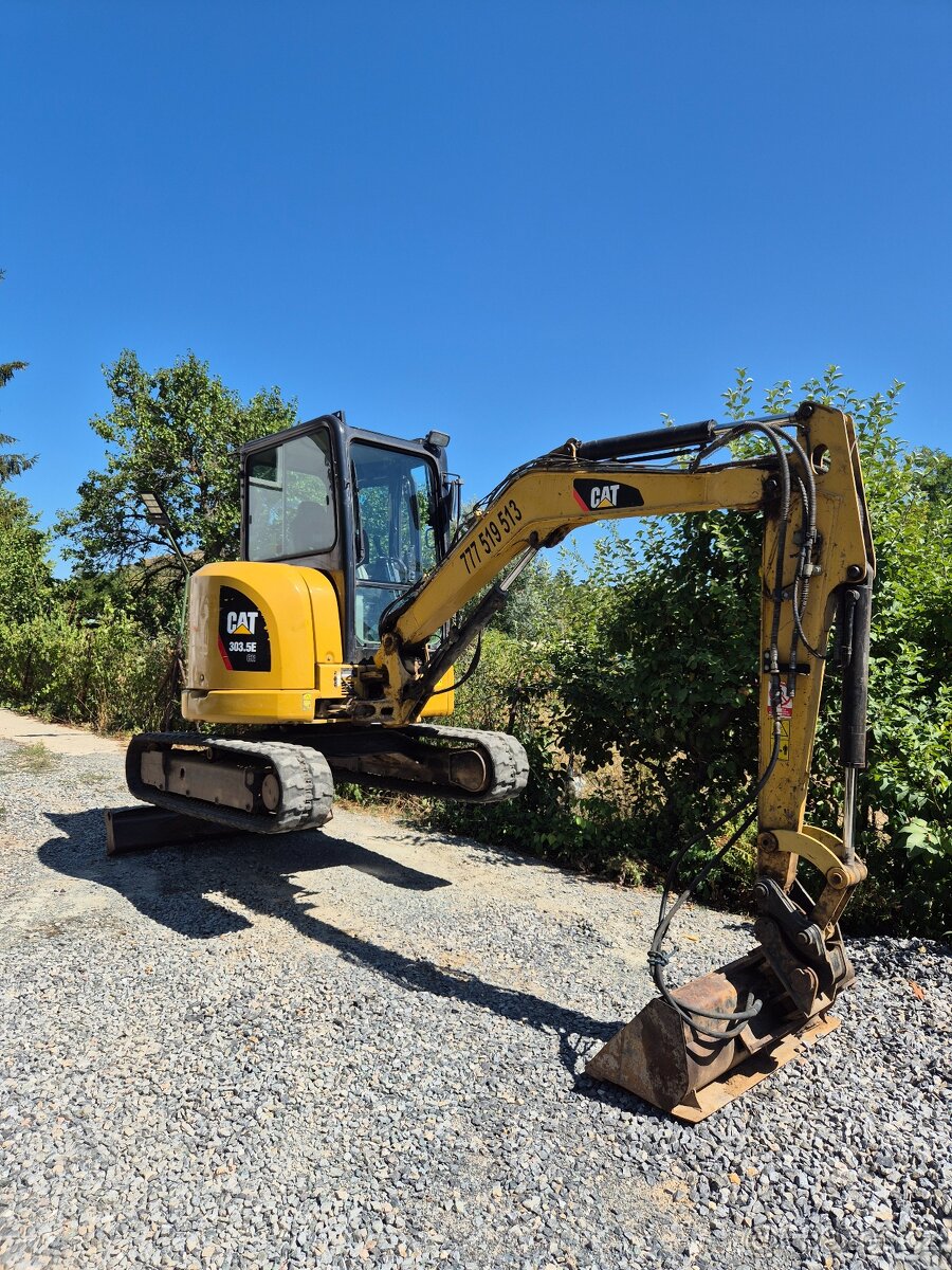 Minibagr CAT 303.5 CR - 13